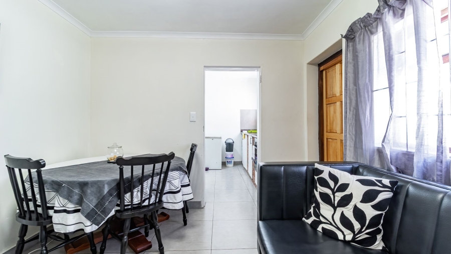 2 Bedroom Property for Sale in Woodstock Western Cape